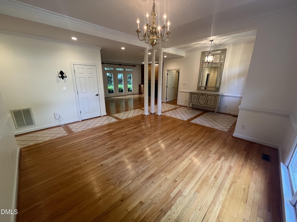 205 Berry Hill - Photo 5