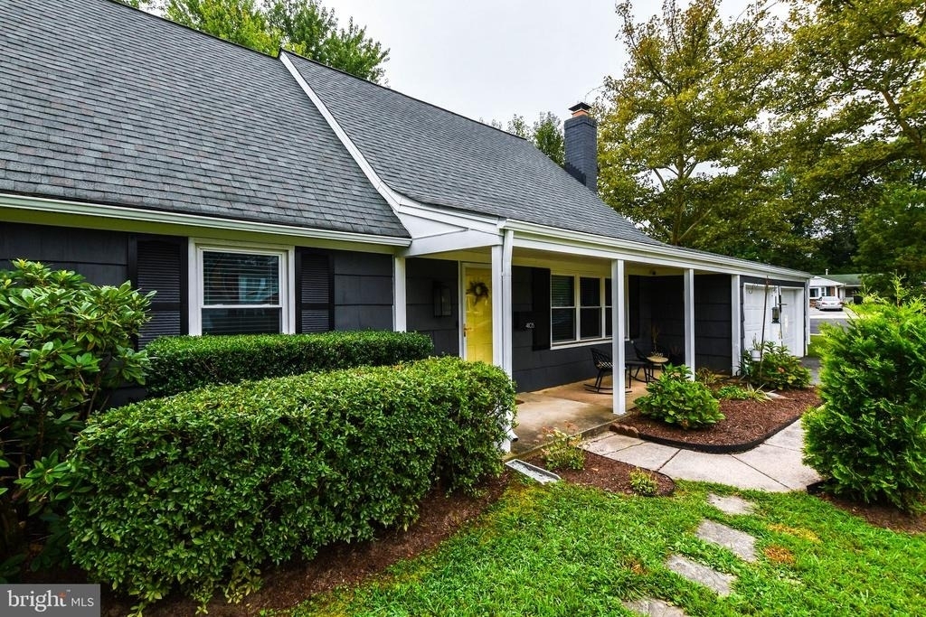 4105 Yardley Court - Photo 6