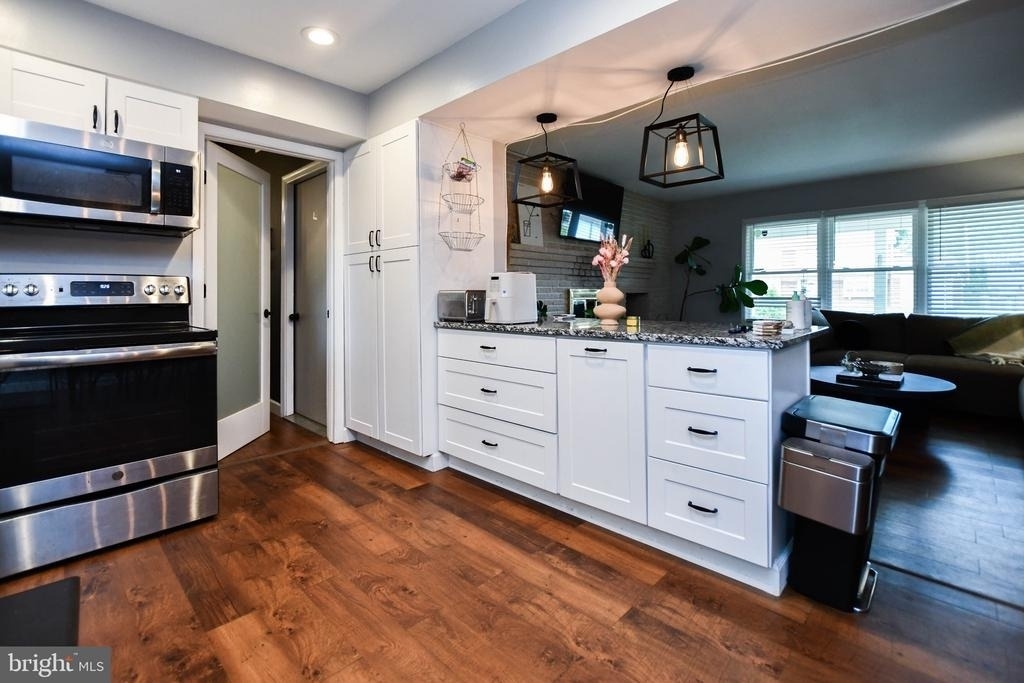 4105 Yardley Court - Photo 9