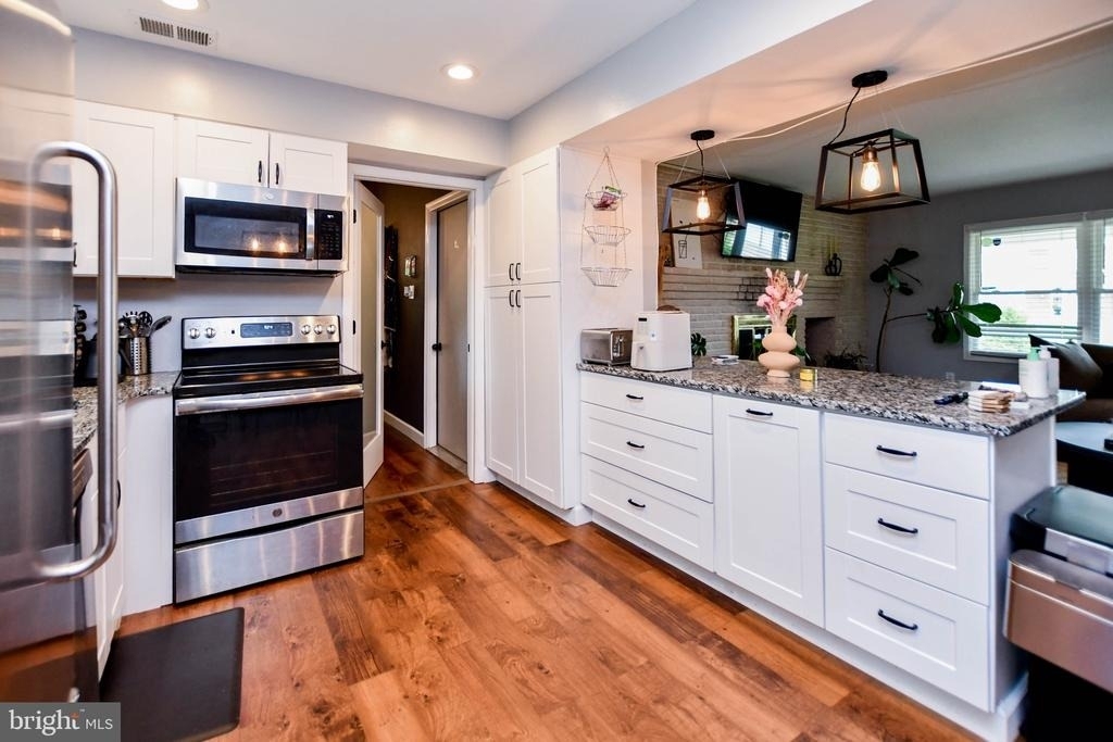 4105 Yardley Court - Photo 11