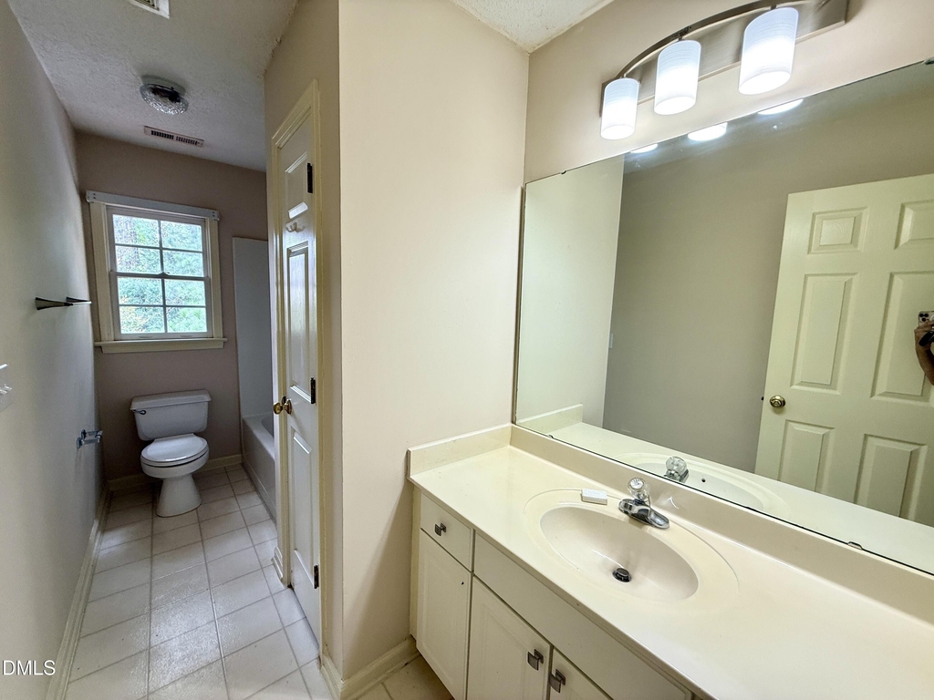 110 Palmer Meadow Court - Photo 16