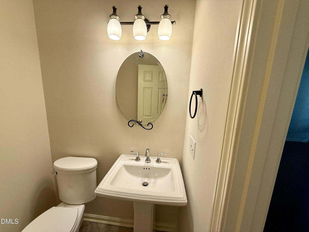 110 Palmer Meadow Court - Photo 9