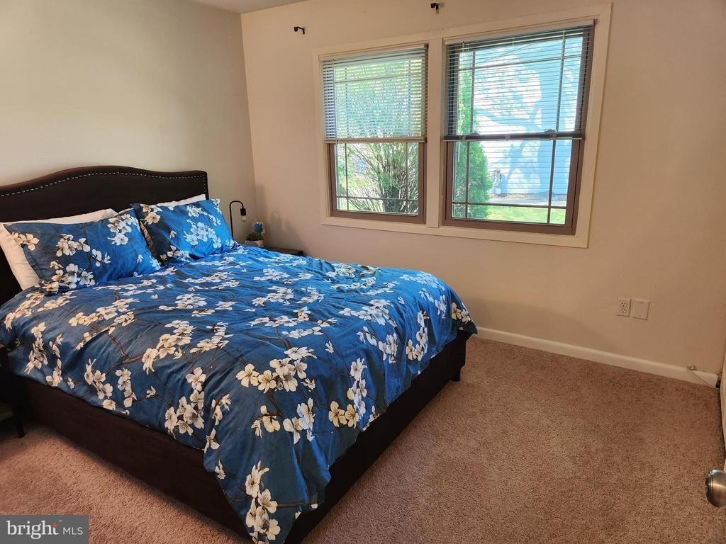 12401 Round Tree Lane - Photo 16
