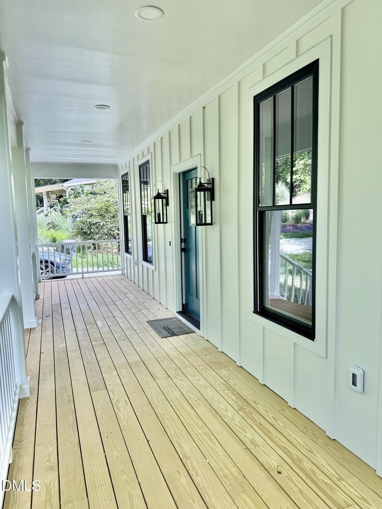 107 N Bellvue Street N - Photo 1