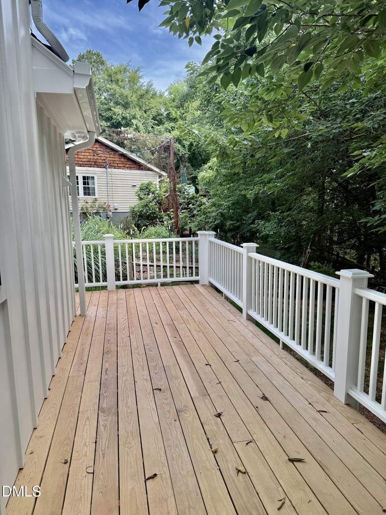 107 N Bellvue Street N - Photo 14