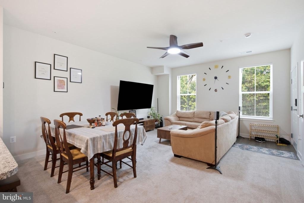 212 Matisse Place - Photo 12
