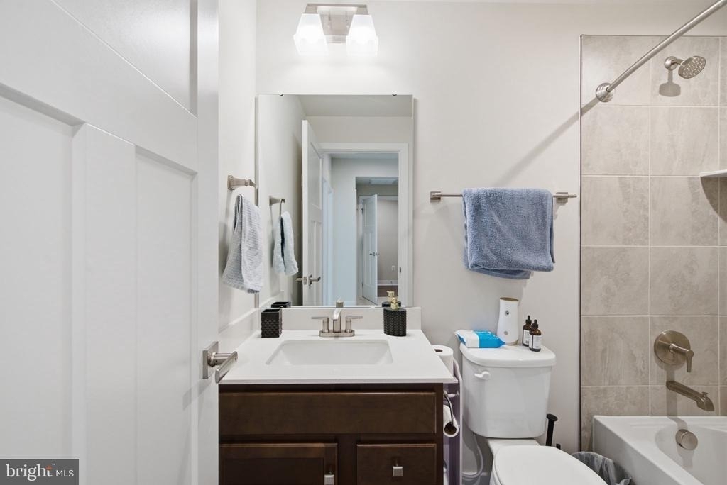 212 Matisse Place - Photo 10