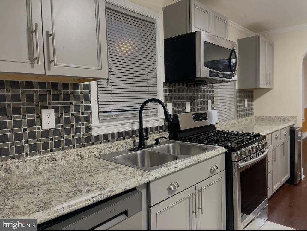 416 Topeka Avenue - Photo 5