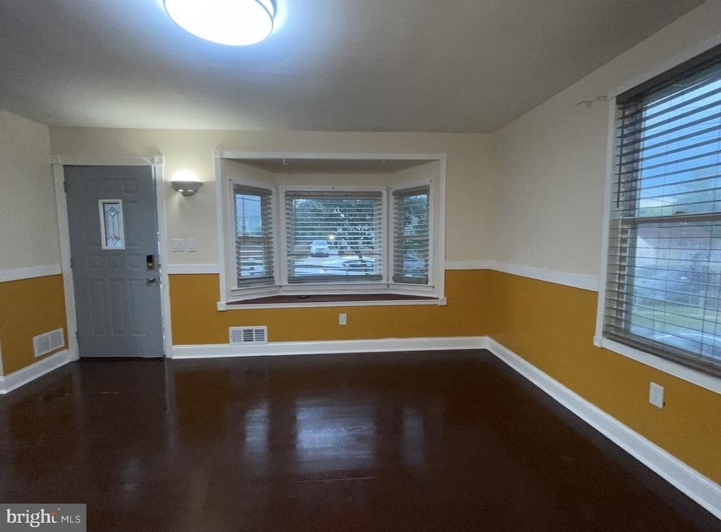 416 Topeka Avenue - Photo 1