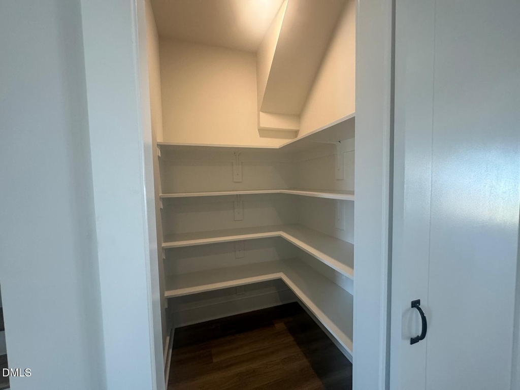 121 Broadwater Drive - Photo 8