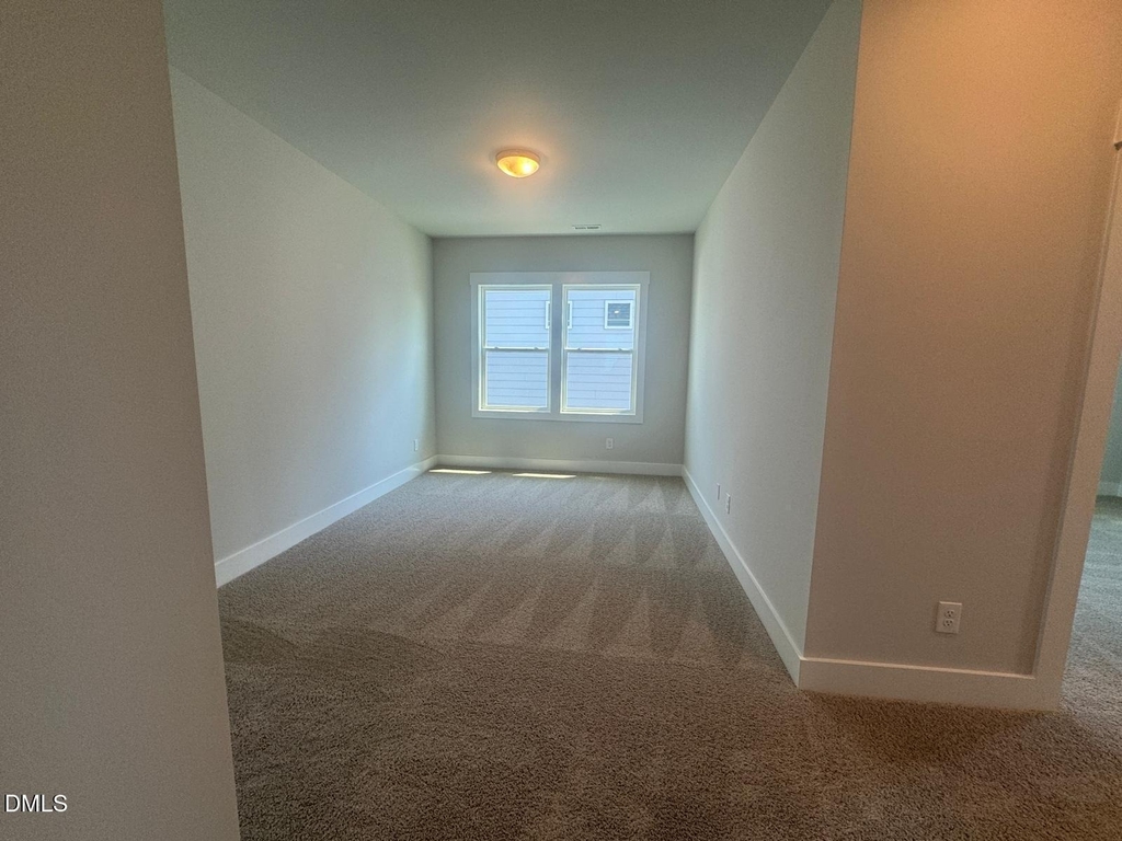 121 Broadwater Drive - Photo 9