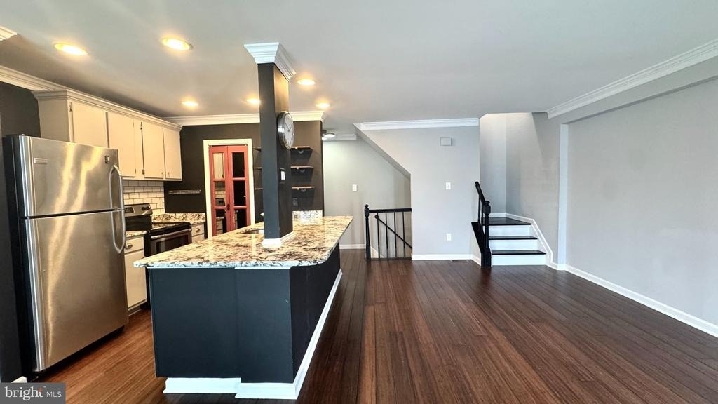 15402 Manor House Terrace - Photo 5