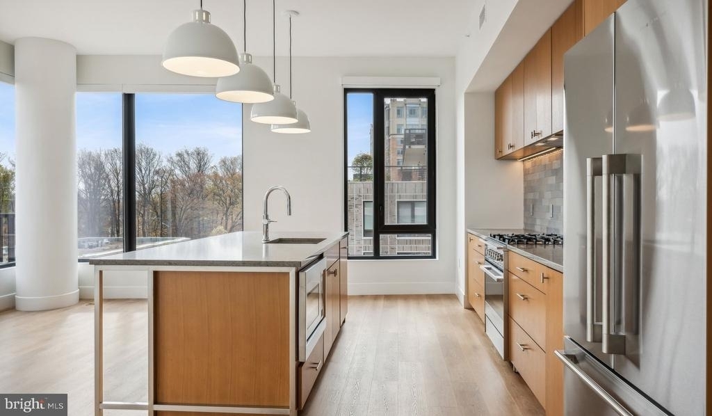 10511 Strathmore Hall Street - Photo 6