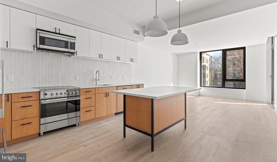 10511 Strathmore Hall Street - Photo 8
