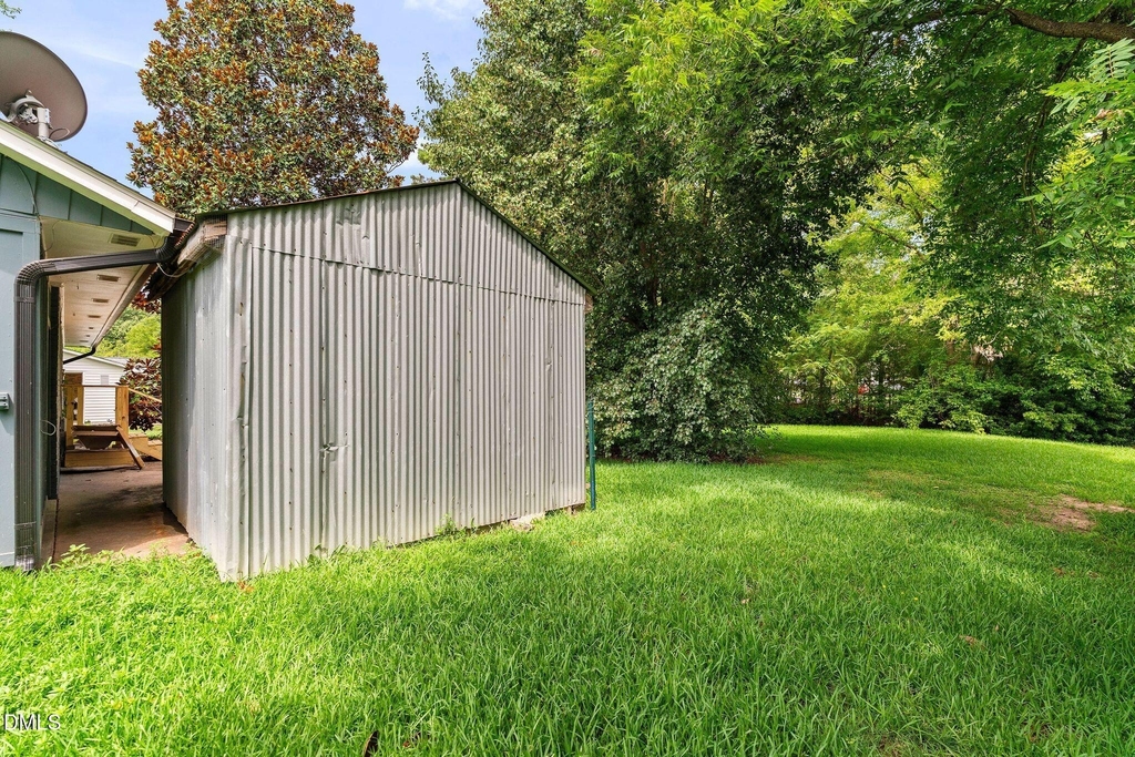 906 Vandora Avenue - Photo 25