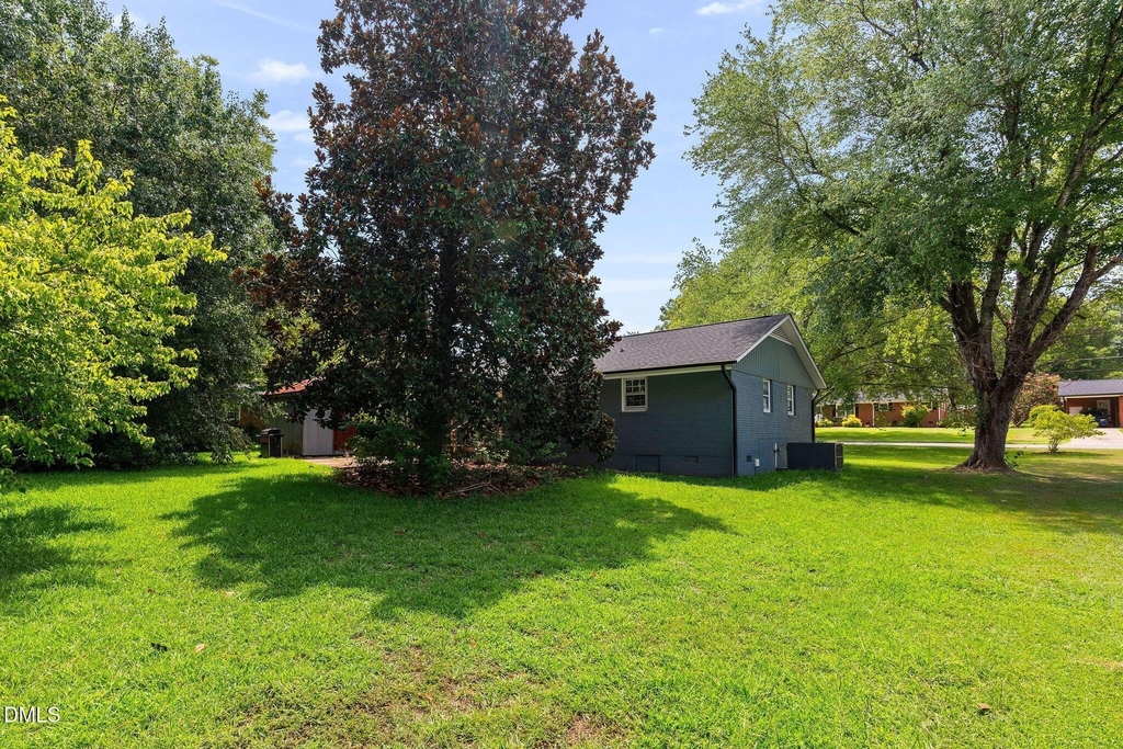 906 Vandora Avenue - Photo 28