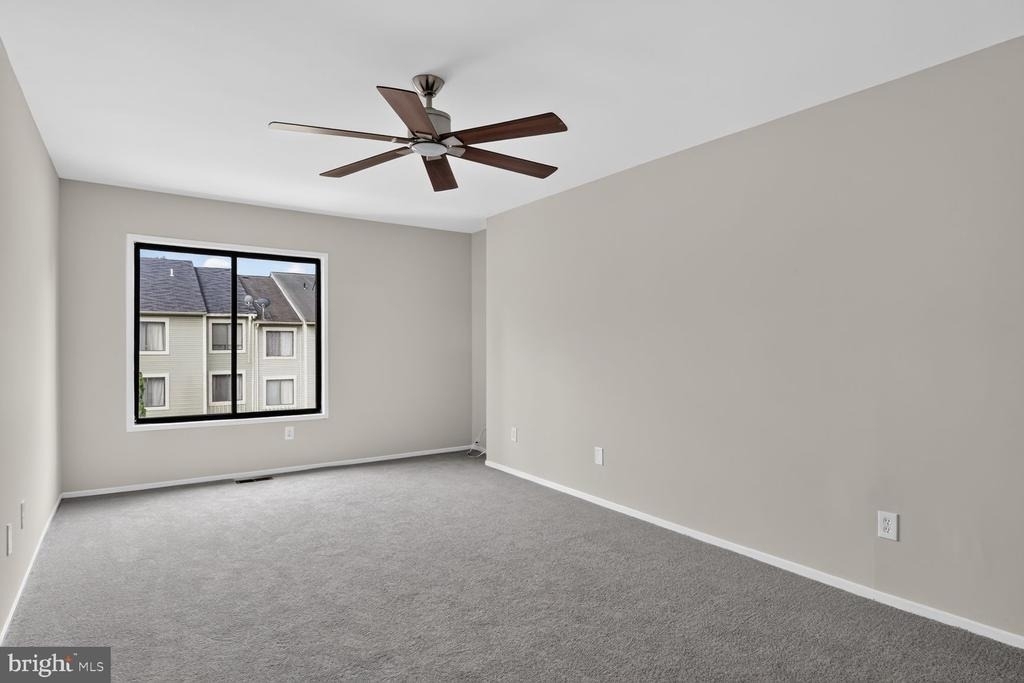 9305 Bathgate Court - Photo 10