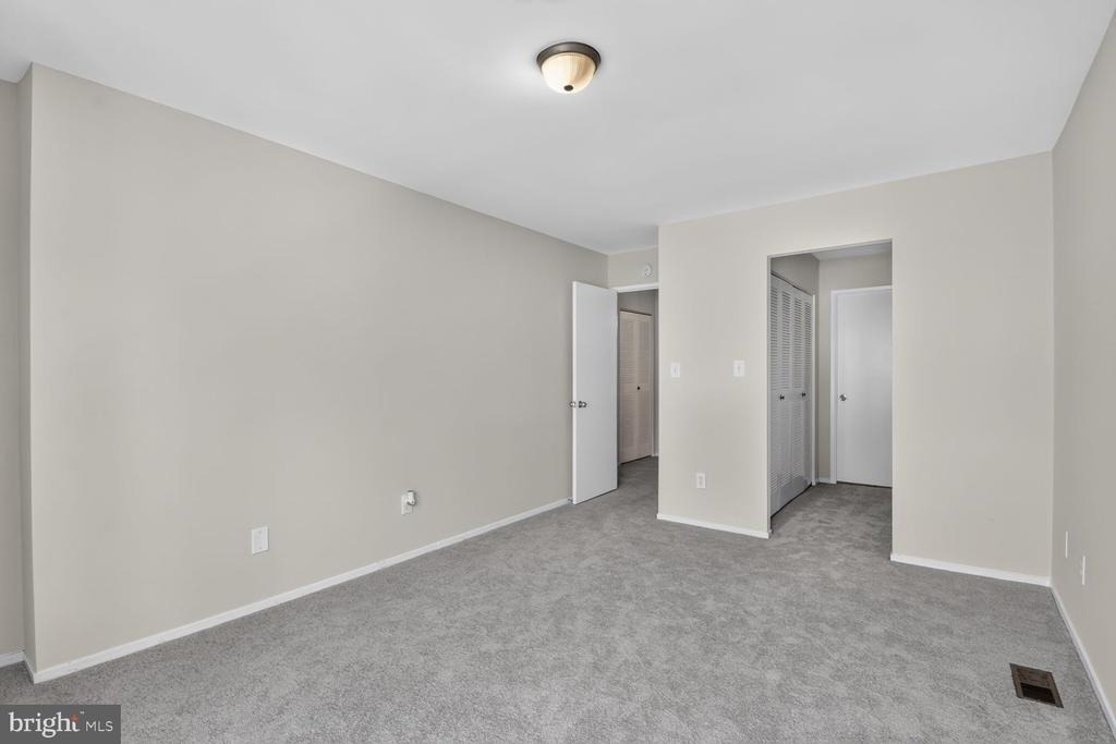 9305 Bathgate Court - Photo 11