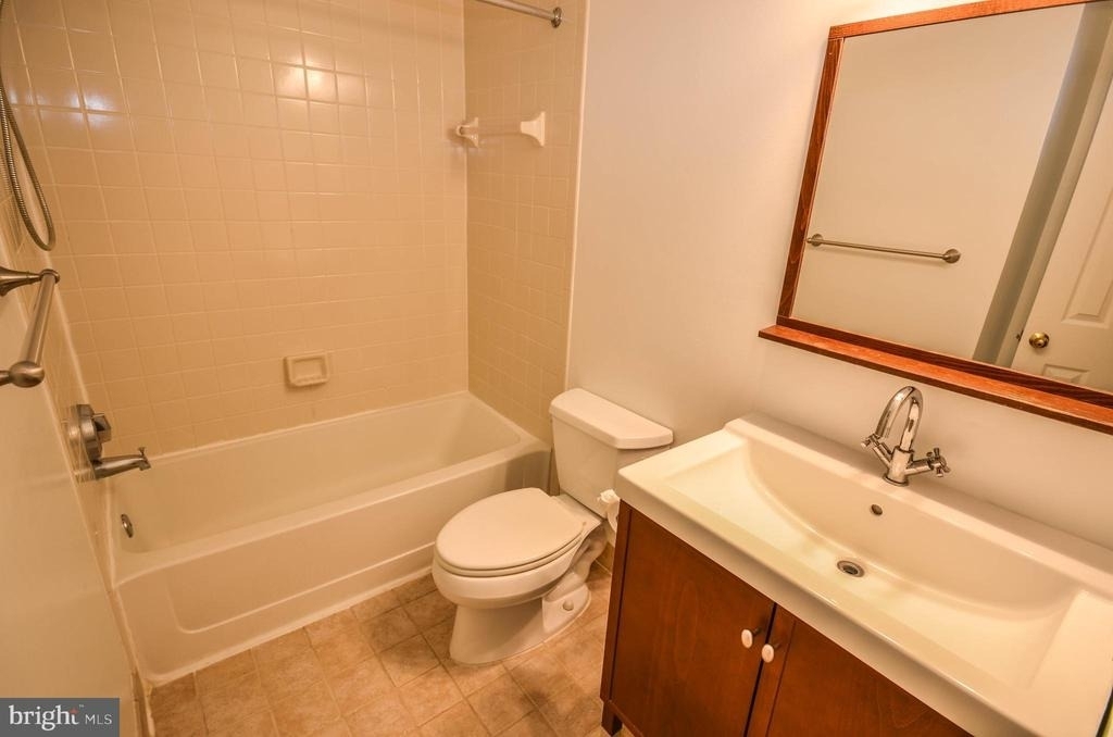 10715 Hampton Mill Terrace - Photo 18
