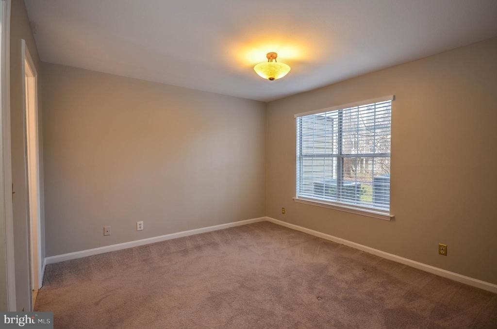 10715 Hampton Mill Terrace - Photo 11