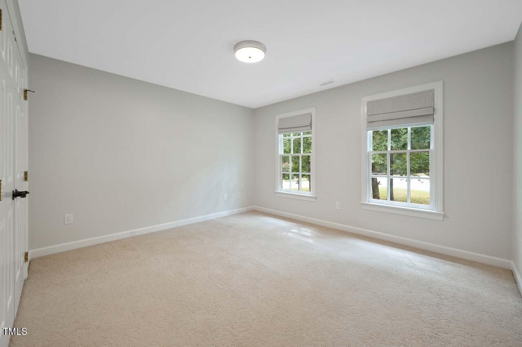 1202 Summerville Lane - Photo 33