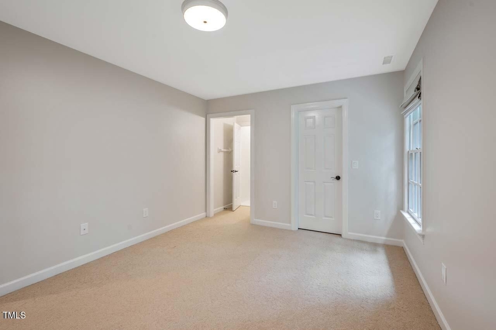 1202 Summerville Lane - Photo 25