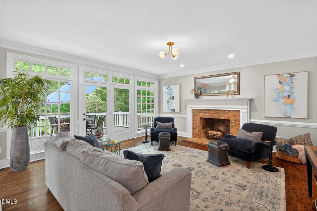 1202 Summerville Lane - Photo 7