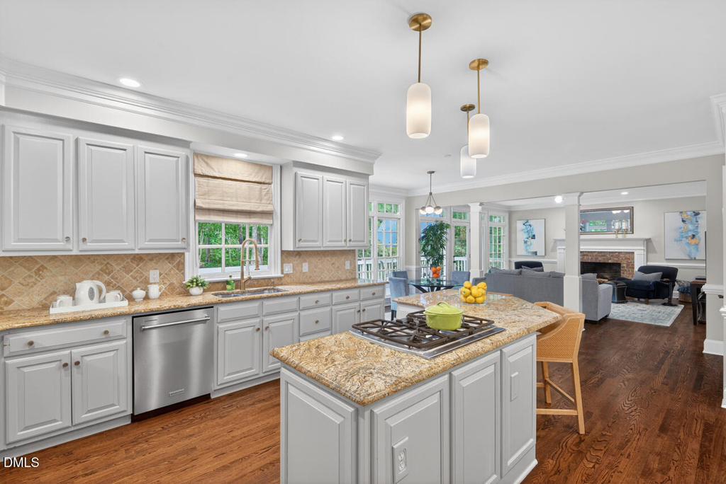 1202 Summerville Lane - Photo 1
