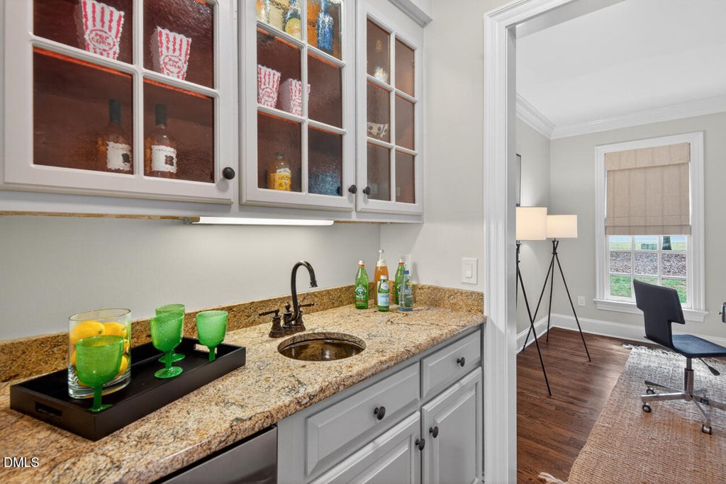 1202 Summerville Lane - Photo 8