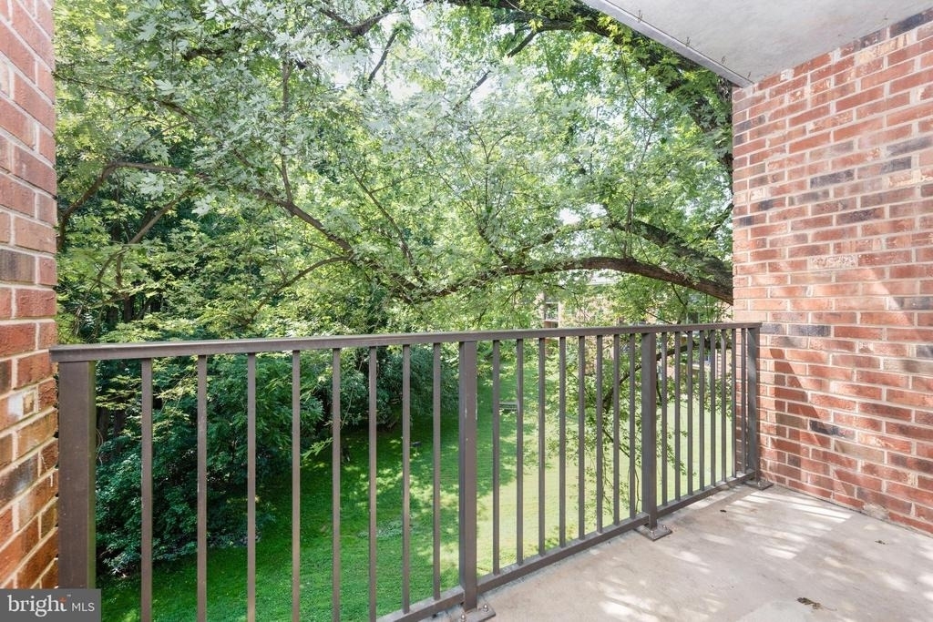 874 College Parkway - Photo 2