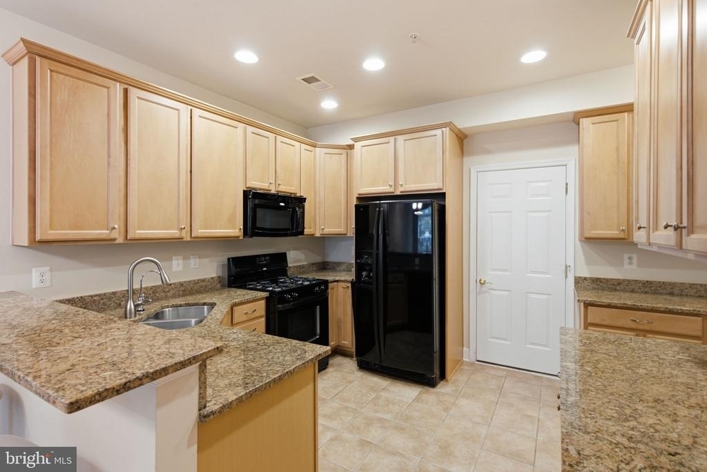 13624 Dover Cliffs Place - Photo 7