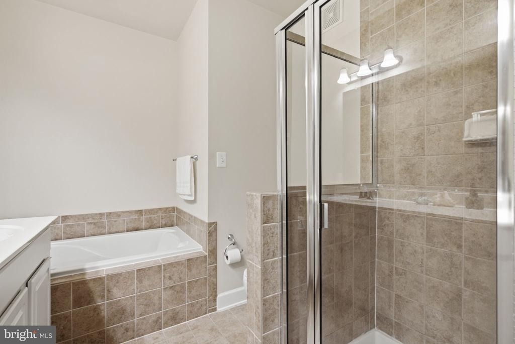 13624 Dover Cliffs Place - Photo 17