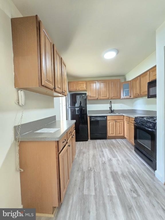 9645 Whiteacre Road - Photo 7