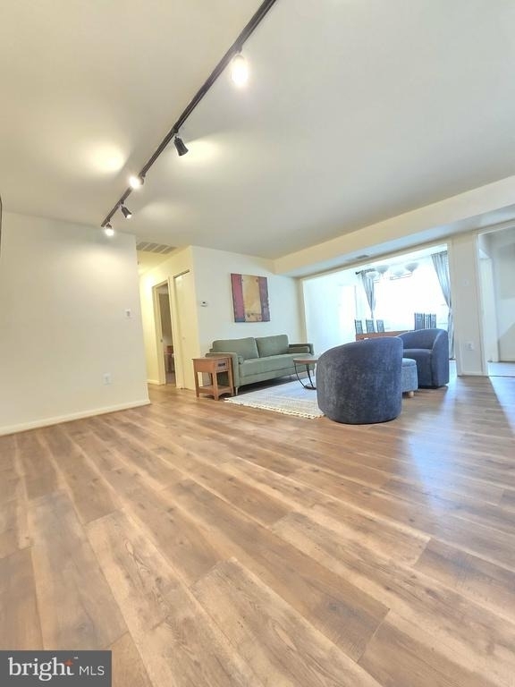9645 Whiteacre Road - Photo 3