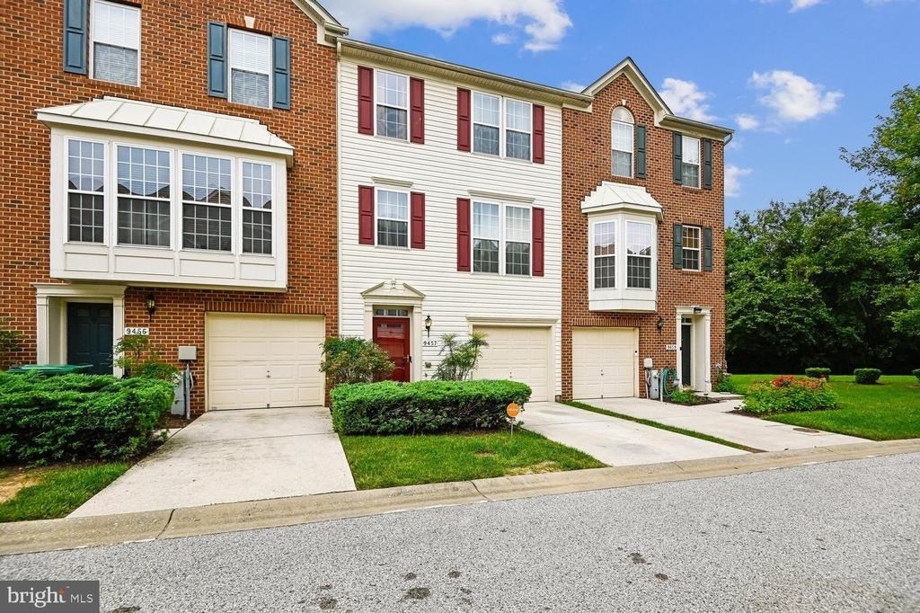 9457 Birdhouse Circle - Photo 1