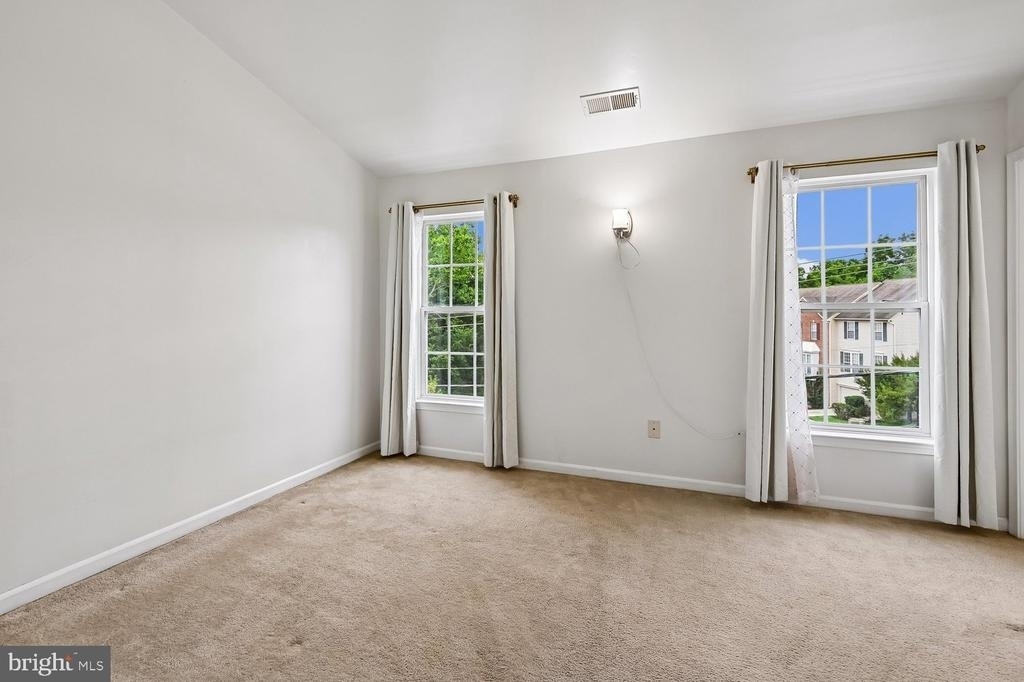 9457 Birdhouse Circle - Photo 32