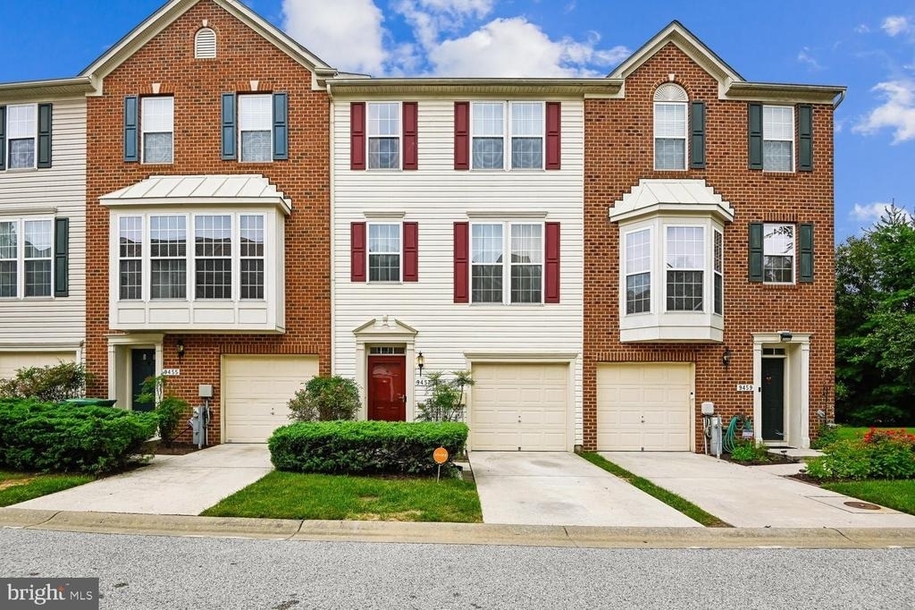 9457 Birdhouse Circle - Photo 0