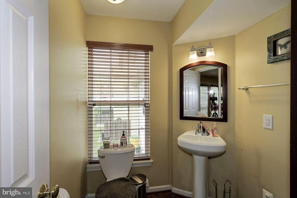 7055 Oak Grove Way - Photo 17