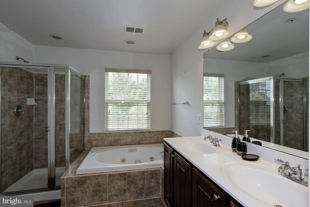 7055 Oak Grove Way - Photo 22