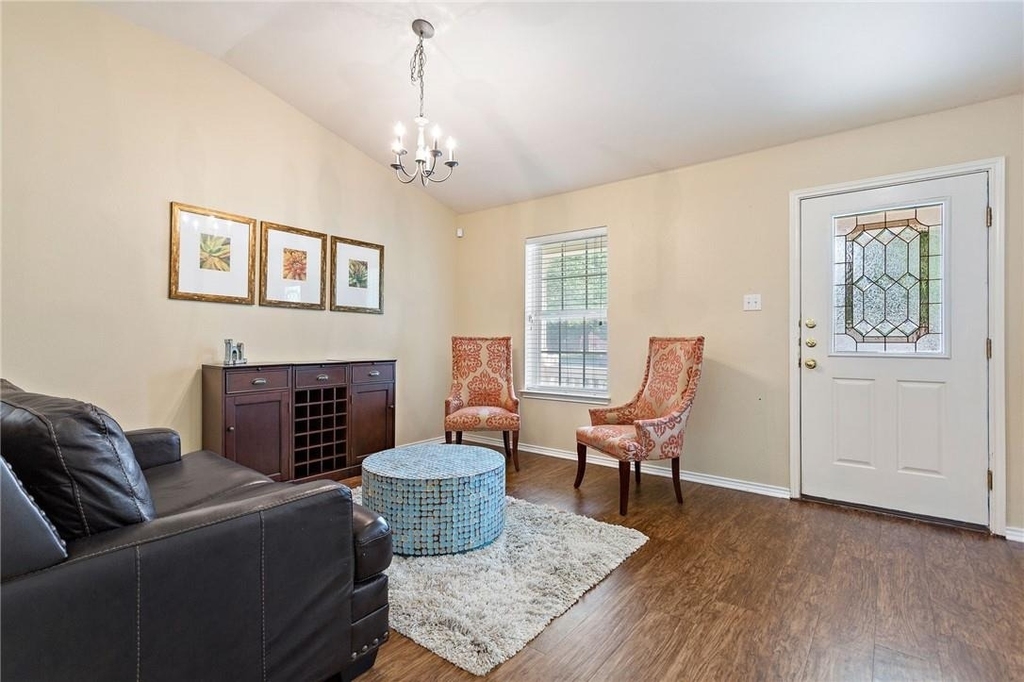 3912 Links Ln - Photo 12