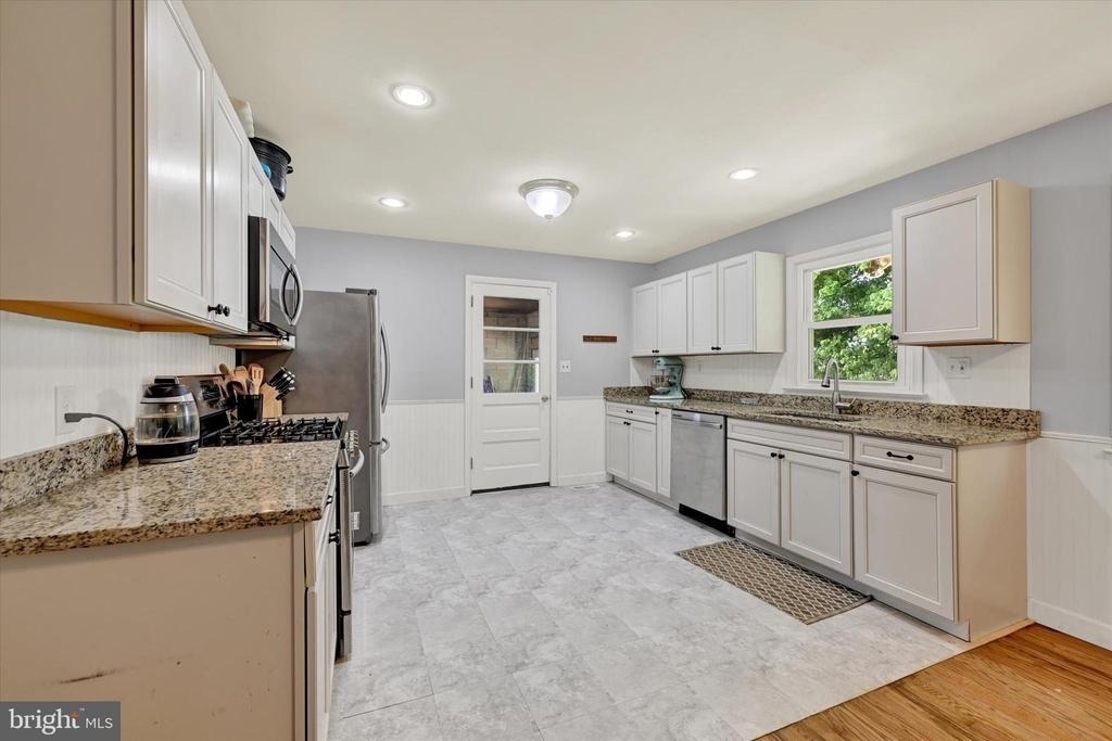 2019 S Fountain Green Road - Photo 9