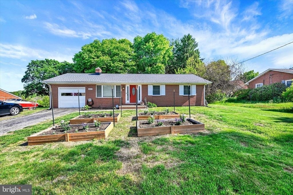 2019 S Fountain Green Road - Photo 1