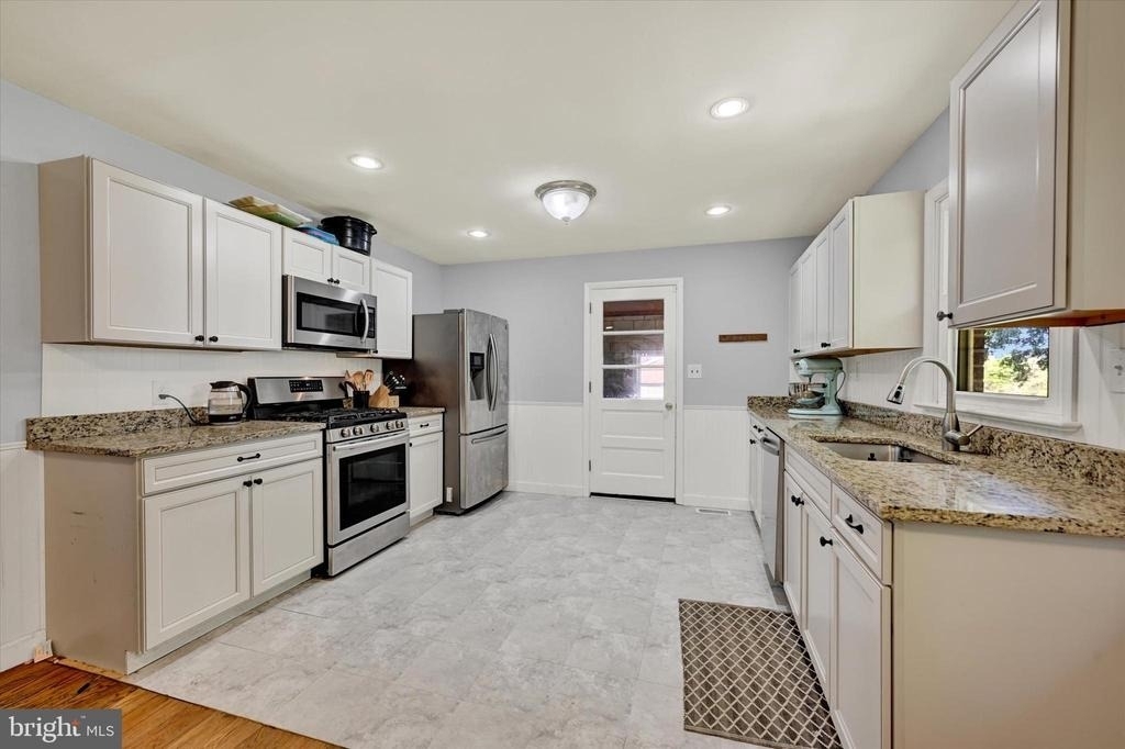2019 S Fountain Green Road - Photo 8
