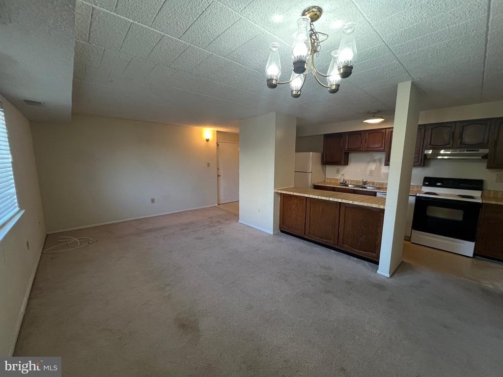 1001 Heather Ridge Drive - Photo 2