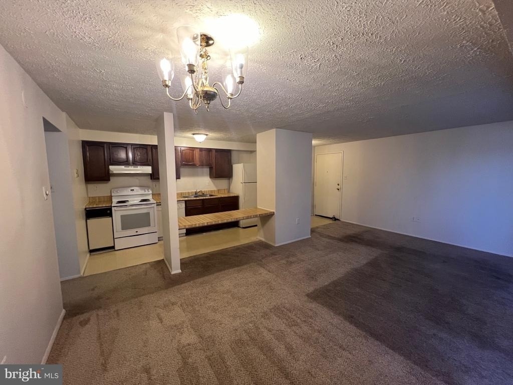 1001 Heather Ridge Drive - Photo 3