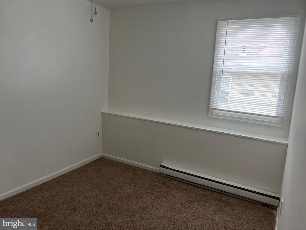 4015 Gill Avenue - Photo 3