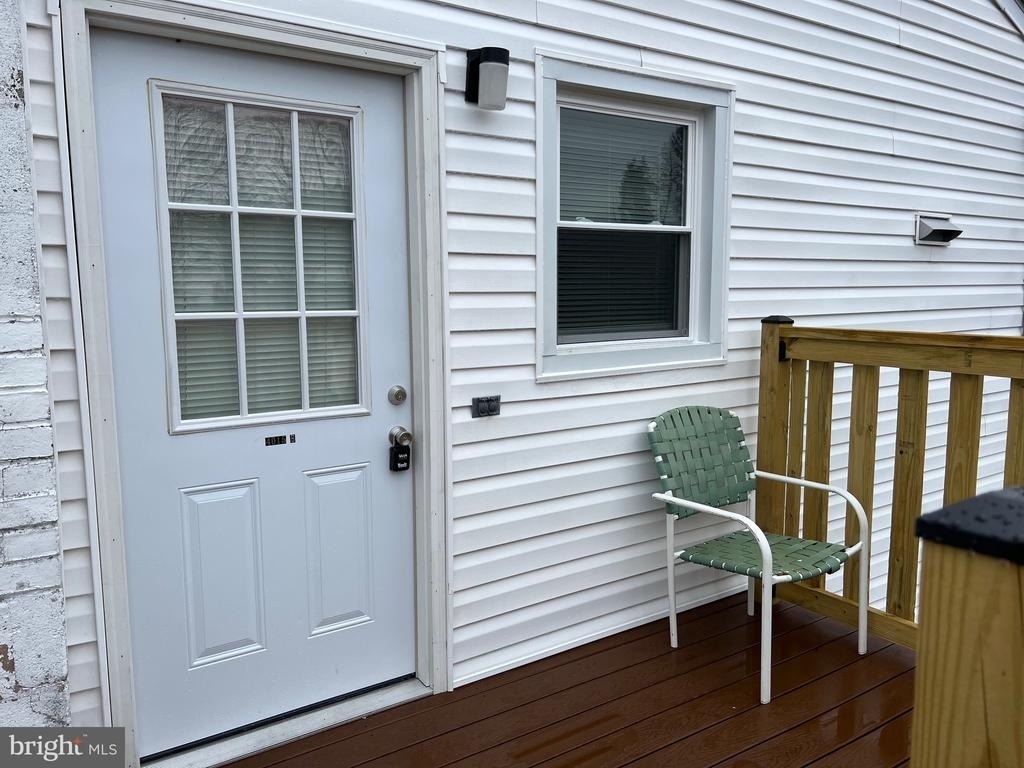 4015 Gill Avenue - Photo 0
