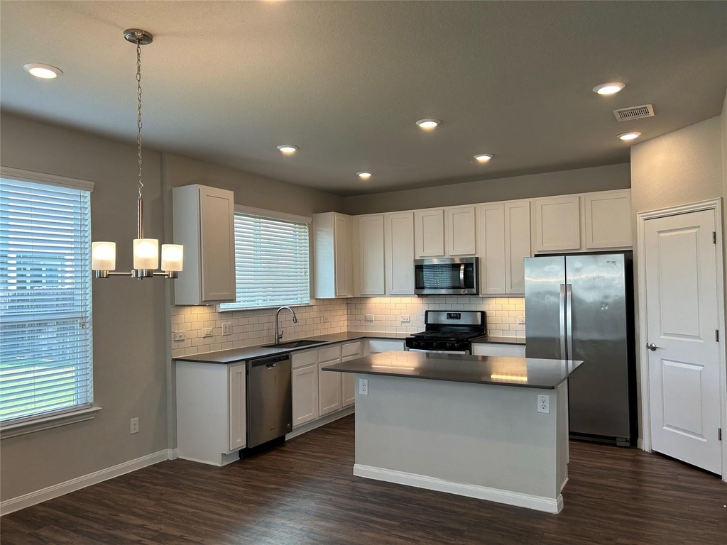 424 San Gabriel River Rd - Photo 3