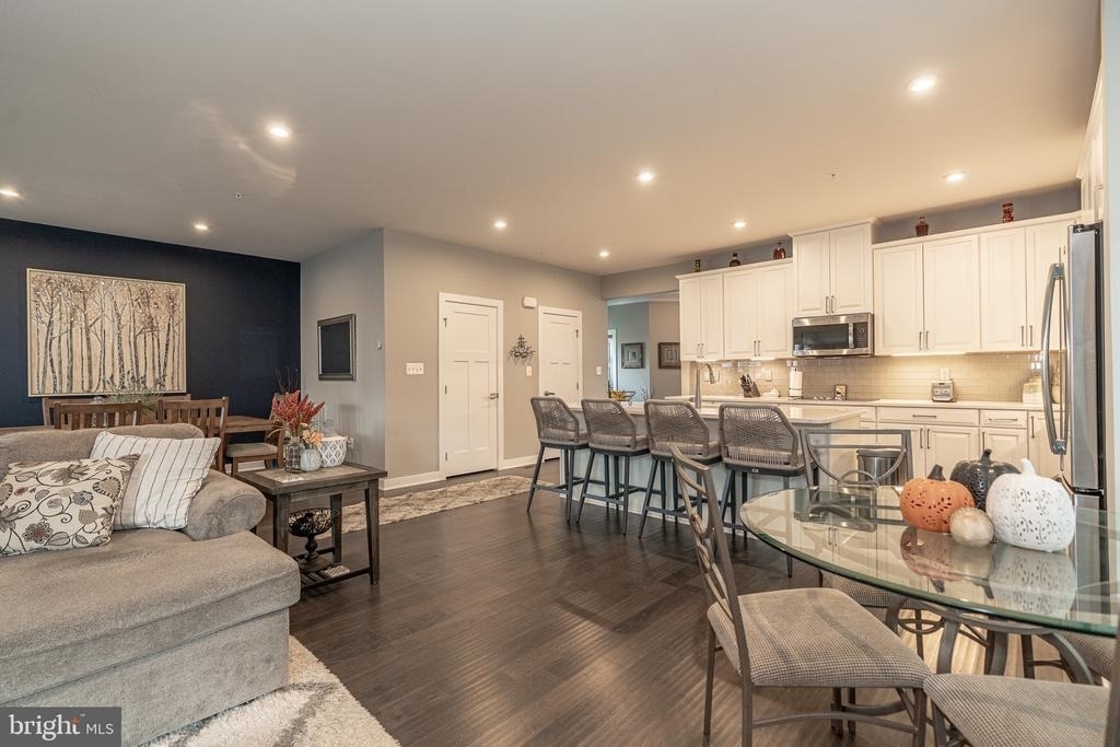 508 Ladywell Street - Photo 17