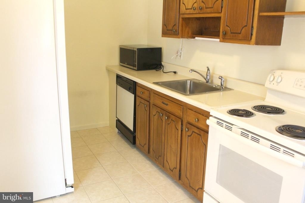 1120 Linkside Drive - Photo 4